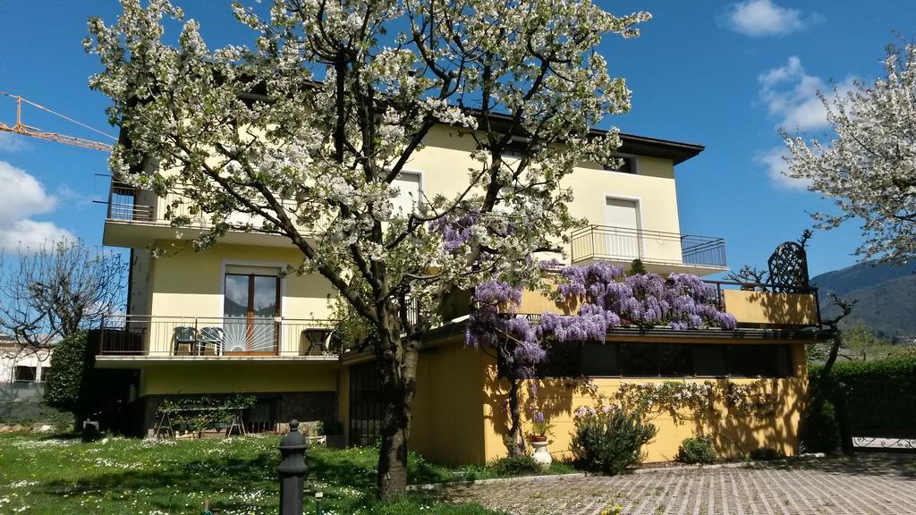 Casa Ferrari Monica Appartement Calceranica al Lago Buitenkant foto