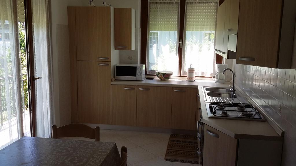 Casa Ferrari Monica Appartement Calceranica al Lago Buitenkant foto